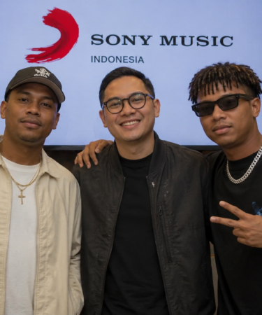 musik timur Indonesia Sony Music strategi dan profil artis