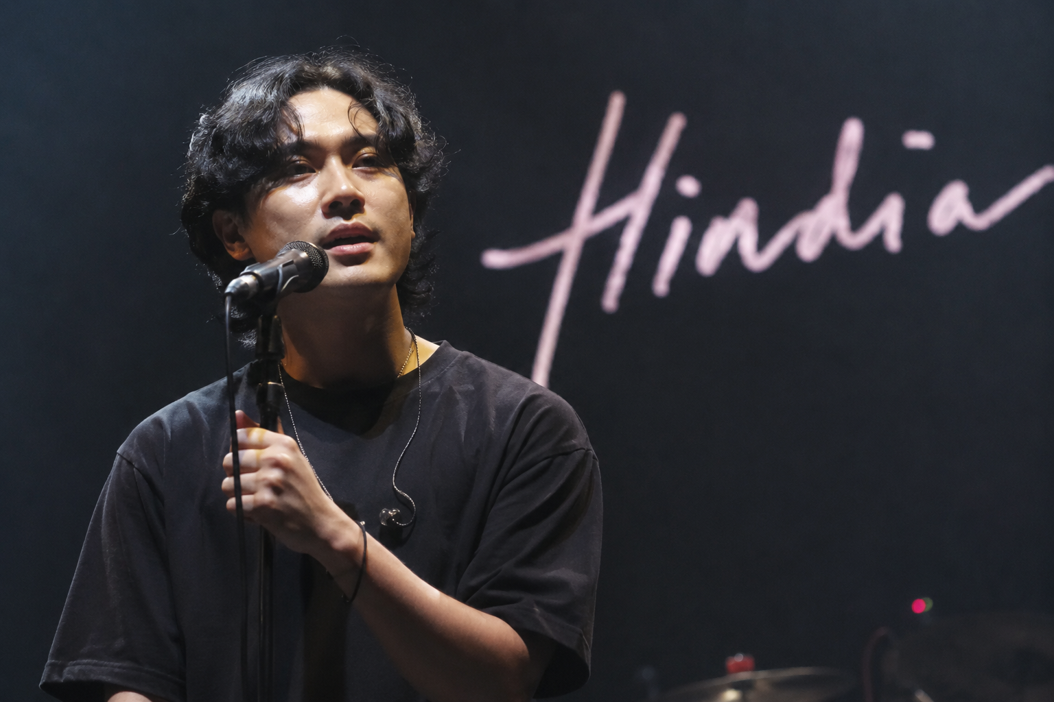 Baskara Putra atau Hindia Kini Menjadi Salah Satu Musisi Paling Berpengaruh di Indonesia