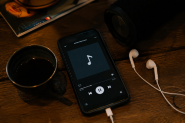 fenomena lagu yang bertahan lama di playlist