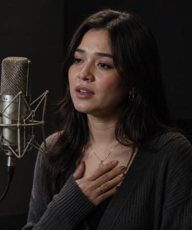 Remuk Angie Carvalho cover single