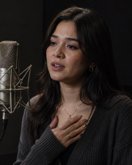 Remuk Angie Carvalho cover single