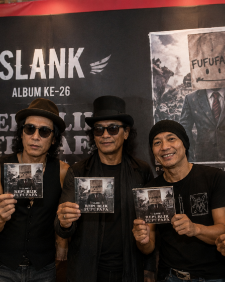 konsep jurnalisme musik album Republik Fufufafa Slank