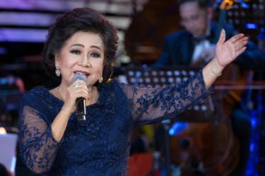 Vina Panduwinata penyanyi legendaris Indonesia terus berkarya