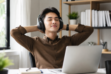 Musik Dapat Membantu Mengurangi Stres Kerja