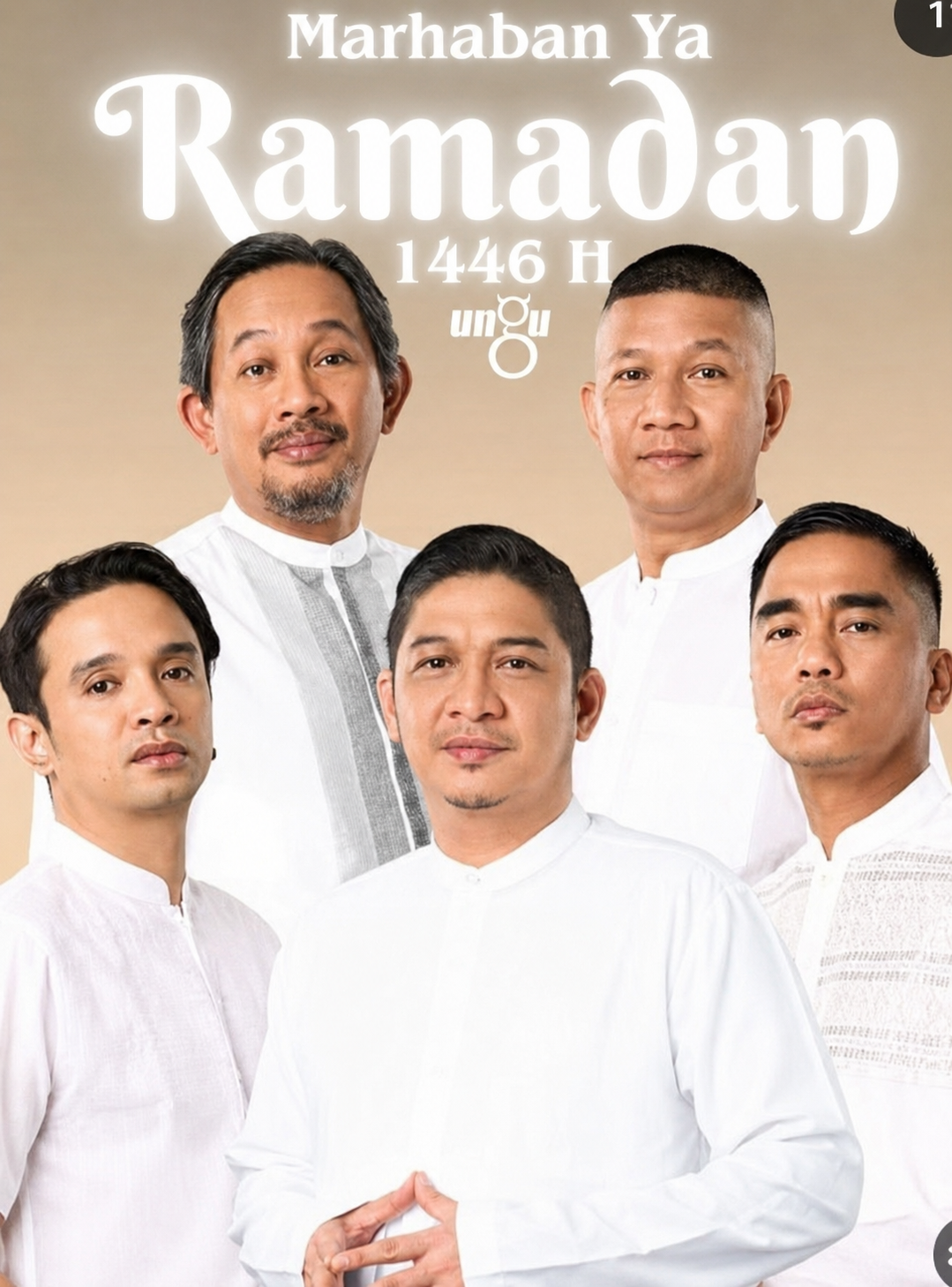 Ungu Band Pop Religi saat tampil membawakan lagu di atas panggung konser dengan formasi band lengkap