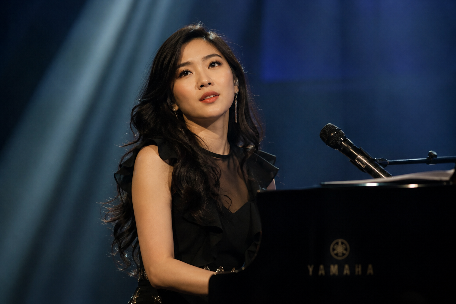 Isyana Sarasvati merupakan musisi multitalenta Indonesia yang dikenal sebagai penyanyi, penulis lagu, dan komponis dengan prestasi hingga tingkat internasional.