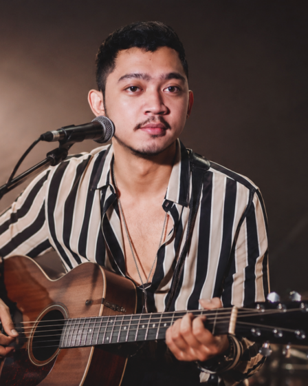 Pamungkas dalam perjalanan karier musik Indonesia dengan gaya musik yang khas