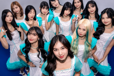 JKT48 sebagai grup idola Indonesia dengan perjalanan karier dan perkembangan generasi dari waktu ke waktu