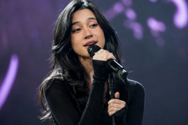 Keisya Levronka penyanyi Indonesia dalam perjalanan karier dan lagu viral Tak Ingin Usai