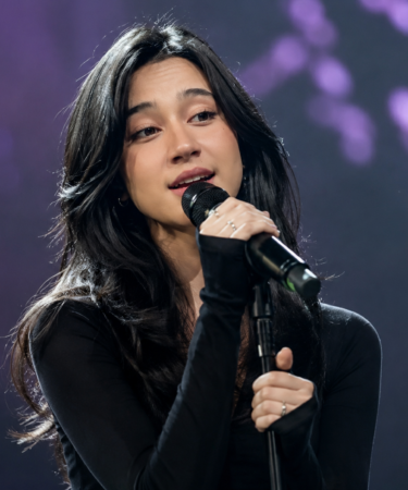 Keisya Levronka penyanyi Indonesia dalam perjalanan karier dan lagu viral Tak Ingin Usai